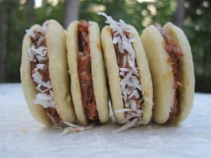 How to Make Alfajores (Dulce de Leche Sandwich Cookies)