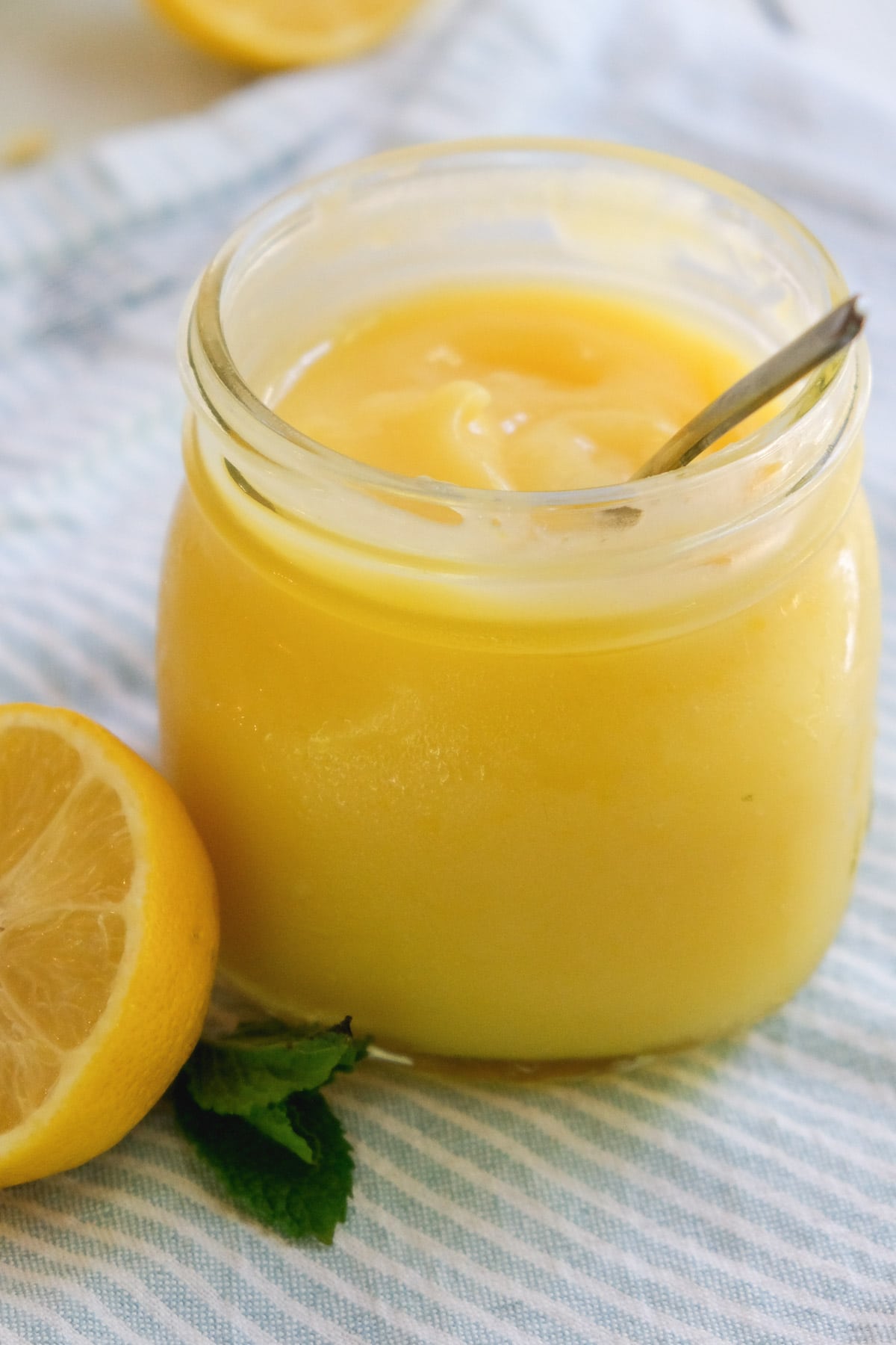 homemade lemon curd 