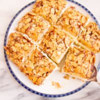 German Bienenstich (Bee Sting Cake)