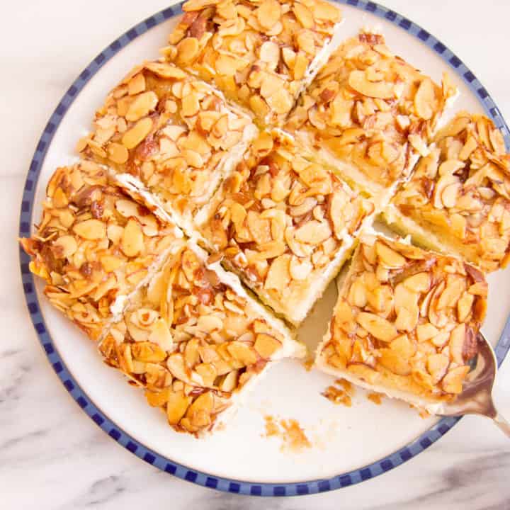 German Bienenstich (Bee Sting Cake)