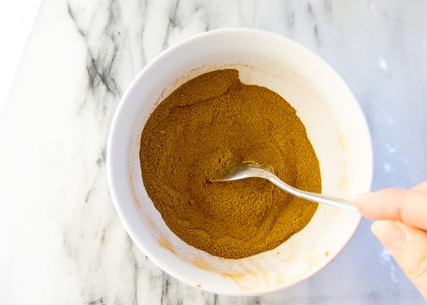 Speculaas spices mixed in bowl