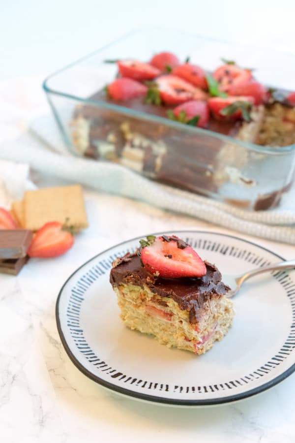 Estonian cookie cake on plate