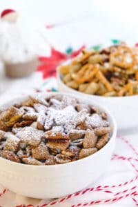 Easy Speculaas Spice Muddy Buddies – Christmas Puppy Chow Recipe