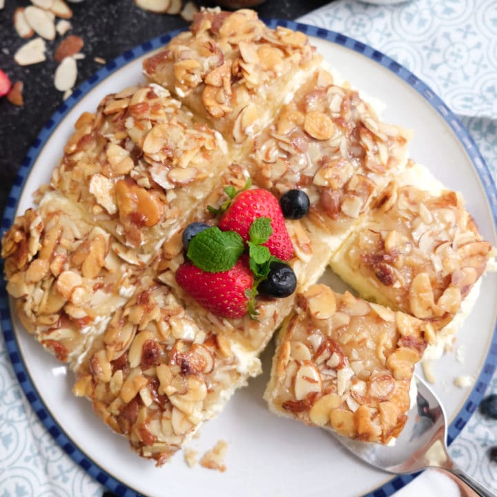 German Bienenstich (Bee Sting Cake)