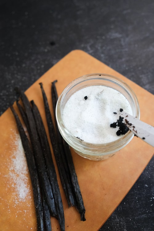 mix vanilla bean caviar with sugar