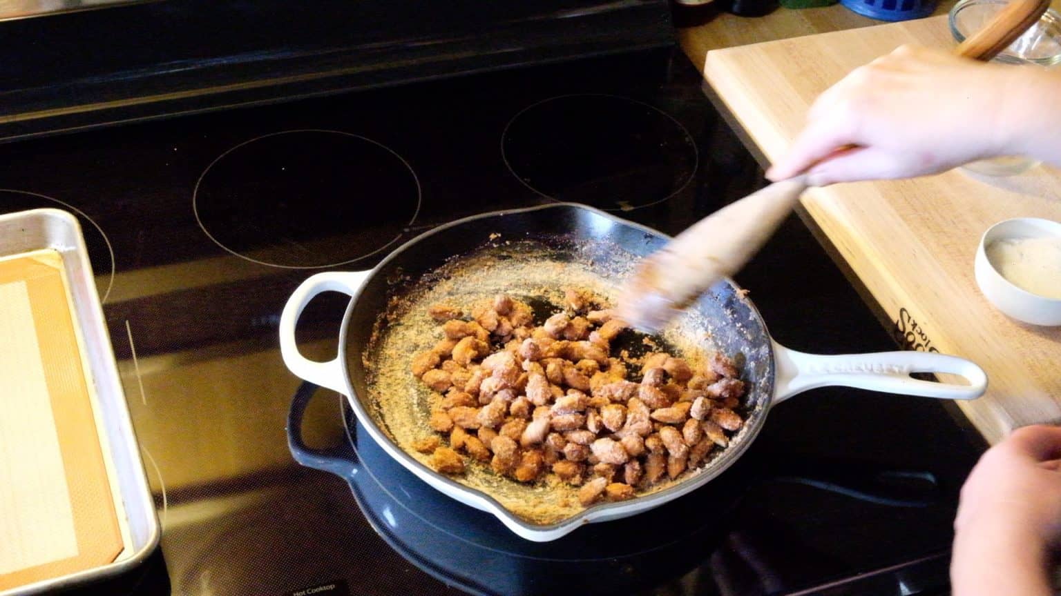 German Gebrannte Mandeln (German Cinnamon Roasted Almonds