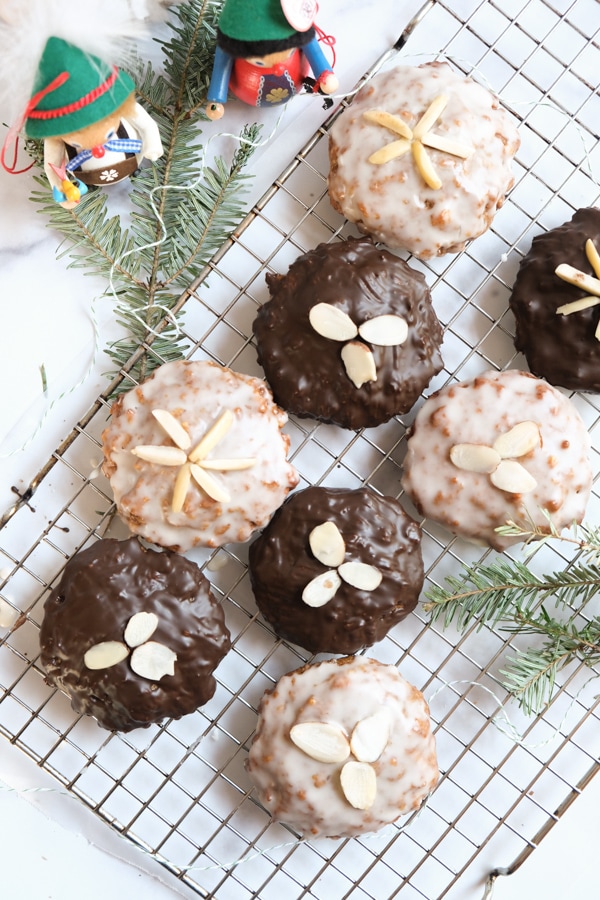 Easy German Lebkuchen Recipe (Nürnberger Elisenlebkuchen Cookies)