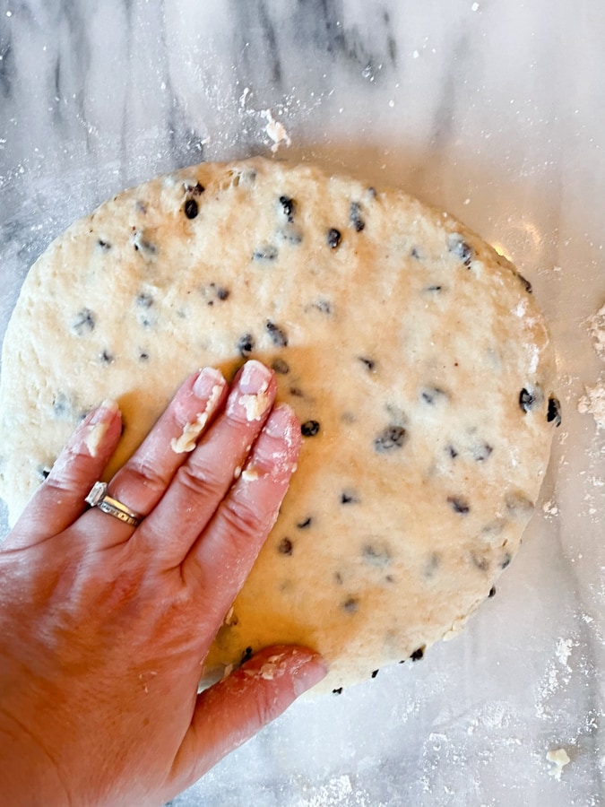 shape dough into circle