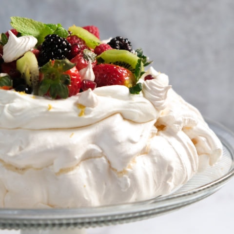 Easy Australian Lemon Berry Pavlova