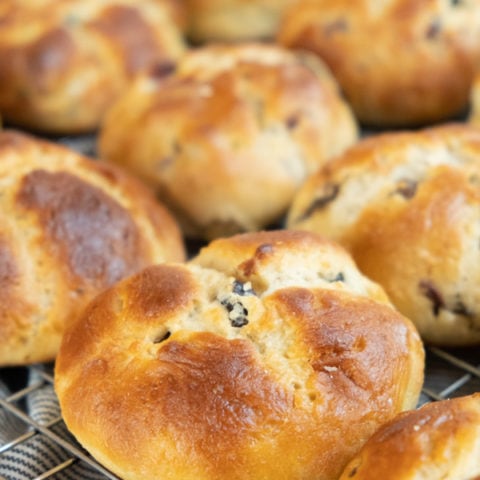 Quarkbrötchen Mit Rosinen (German Raisin Buns)