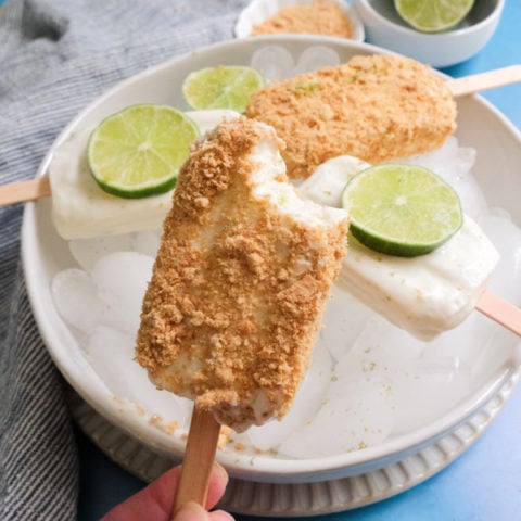 Lime Pie Mexican Paletas (Creamy Lime Mexican Ice Pops)