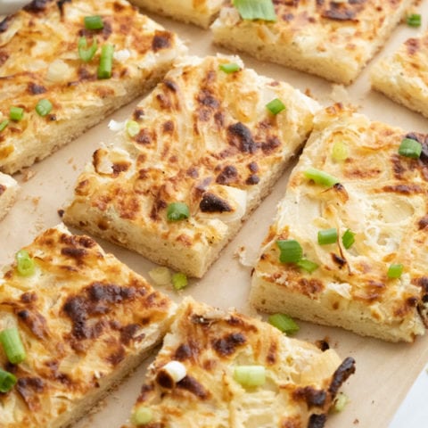 Zwiebelkuchen vom Blech (Savory Grrman Onion Cake)
