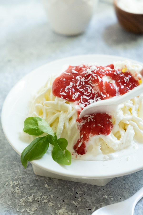 German Spaghetti Ice Cream (Homemade Spaghettieis Recipe ...