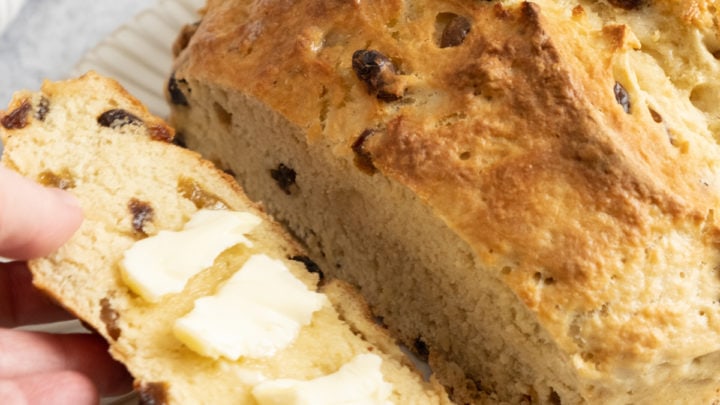 Easy Irish Soda Bread with Currants (or Raisins) - International Desserts Blog