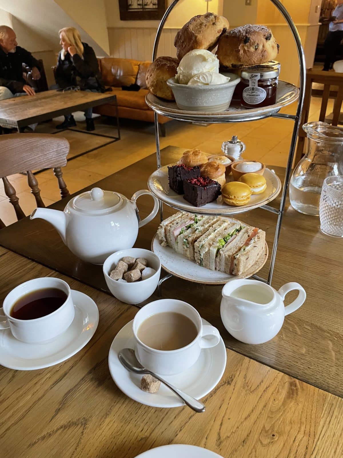 hotel afternoon tea